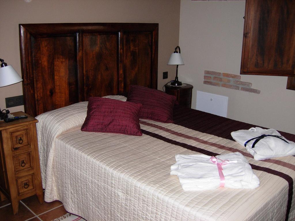 Hotel Rural El Horno De Aliaga الغرفة الصورة